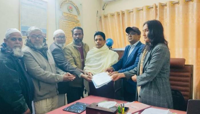 রাজশাহী-২ আসনে এবি পার্টির সাঈদ নোমানের মনোনয়নপত্র সংগ্রহ