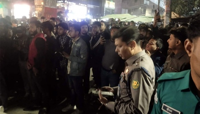 মগবাজারে ককটেল বিস্ফোরণে যুবক নিহত