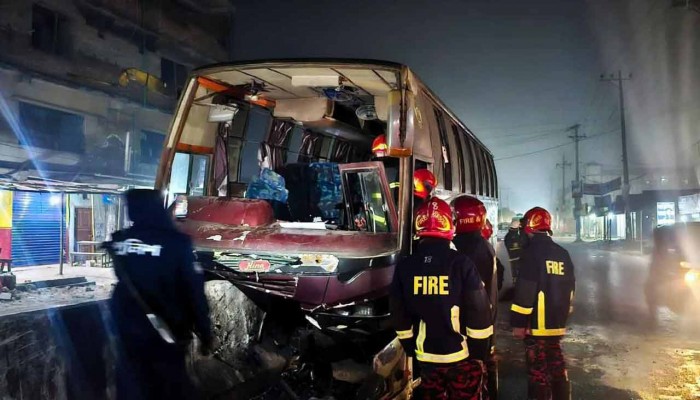 তারেক রহমানের সংবর্ধনায় আসার পথে বাস দুর্ঘটনা, আহত ৩২