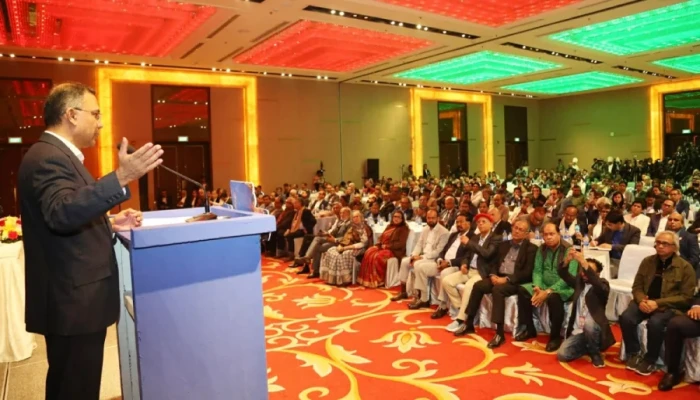 আমাকে ‘মাননীয়’ সম্বোধন করবেন না : সাংবাদিকদের তারেক রহমান