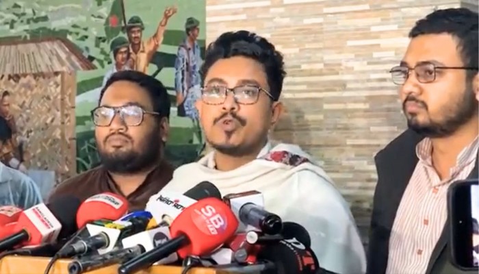 ছাত্র সংসদ নির্বাচন পেছানো অগণতান্ত্রিক, শিক্ষার্থীরা মেনে নেবে না