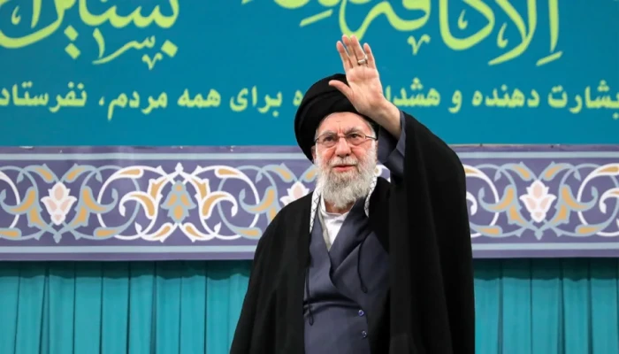 ‘পূর্ণমাত্রার যুদ্ধের’ হুঁশিয়ারি ইরানের