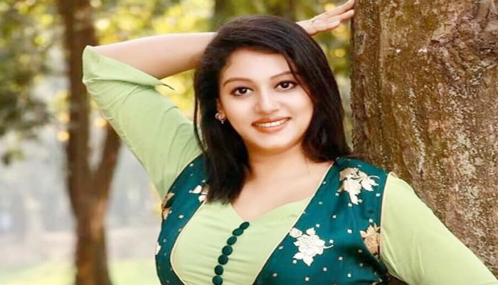 বিয়ে করলেন মান্না-শাকিব খানের সেই নায়িকা, পাত্র কে?