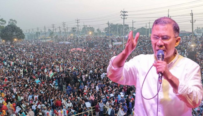 ৫ আগস্টের মতো ভোটকেন্দ্রে আসতে হবে, নাহলে গণতন্ত্র আবার বাধাগ্রস্ত হবে