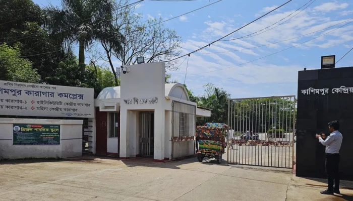 কারাগার থেকে ভোট দিলেন সালমান, আনিসুল, পলকরা