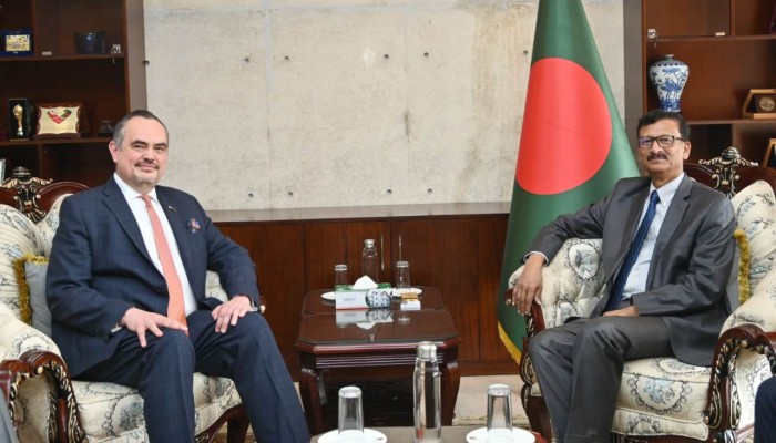 পররাষ্ট্র উপদেষ্টার সঙ্গে মার্কিন রাষ্ট্রদূতের বৈঠক