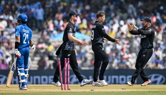 রেকর্ড গড়া জয়ে বিশ্বকাপ শুরু করলো নিউজিল্যান্ড