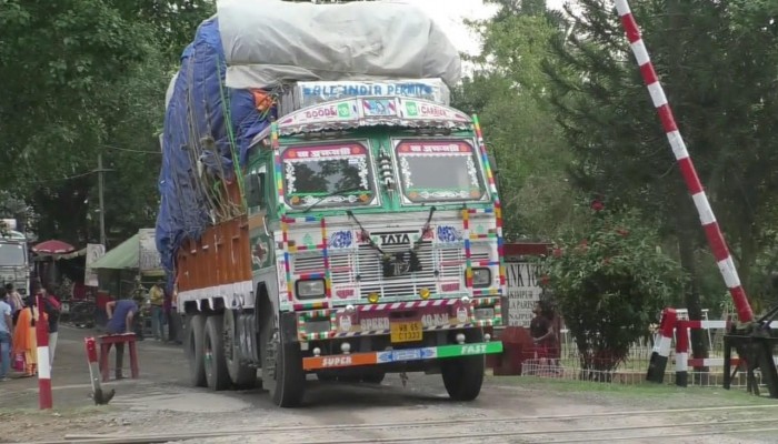 হিলি স্থলবন্দরে আমদানি-রপ্তানির সময়সূচিতে পরিবর্তন