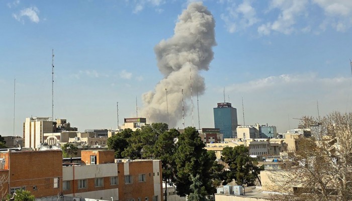 ইরান ও ইসরায়েলের আকাশসীমা বন্ধ ঘোষণা