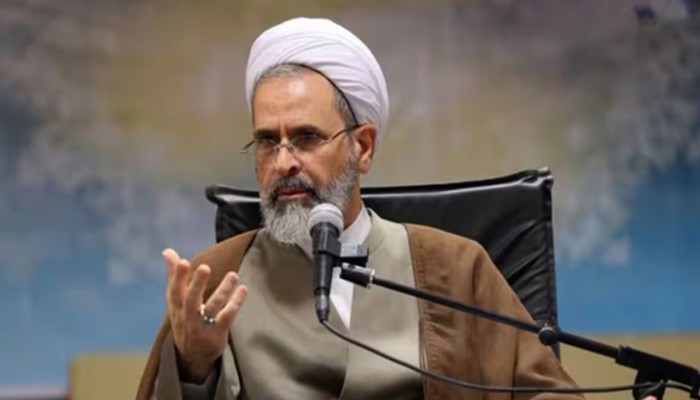 খামেনির মৃত্যুতে অন্তর্বর্তী নেতৃত্ব পরিষদে আলিরেজা আরাফি