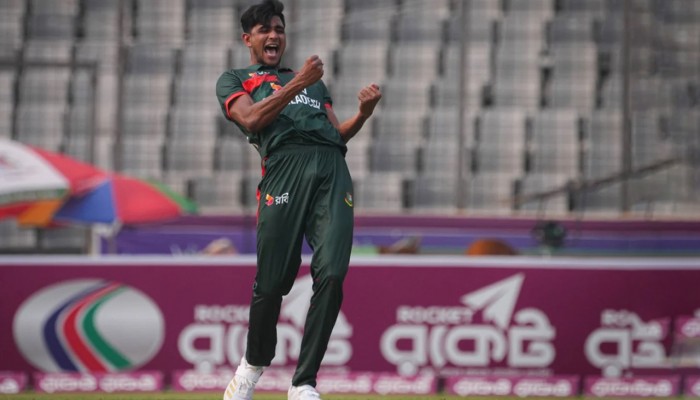 পাকিস্তানকে সর্বনিম্ন রানে অলআউট করল বাংলাদেশ