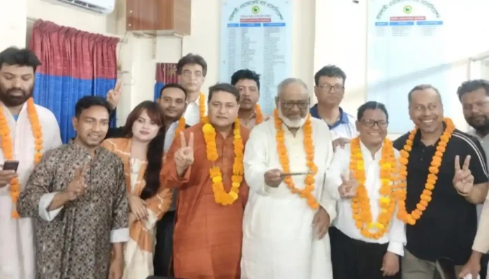 রাজশাহীতে জাতীয়তাবাদী আইনজীবী ঐক্য পরিষদের নিরঙ্কুশ জয়