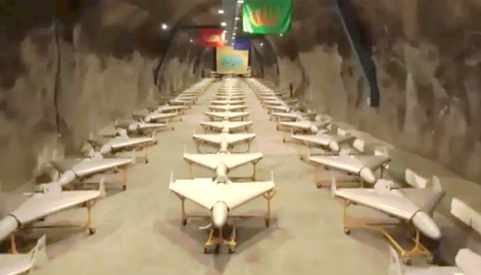 যুদ্ধের মধ্যেই আত্মঘাতী ড্রোনের ভূগর্ভস্থ অস্ত্রাগার প্রদর্শন করল ইরান