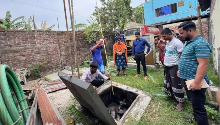 পাম্প মালিকের বাসার গোপন ট্যাংক থেকে মিলল ২৪ হাজার লিটার জ্বালানি তেল