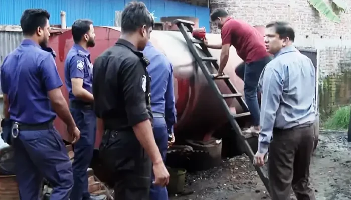 ২৬ দিনে উদ্ধার ২ লাখ লিটারের বেশি জ্বালানি তেল