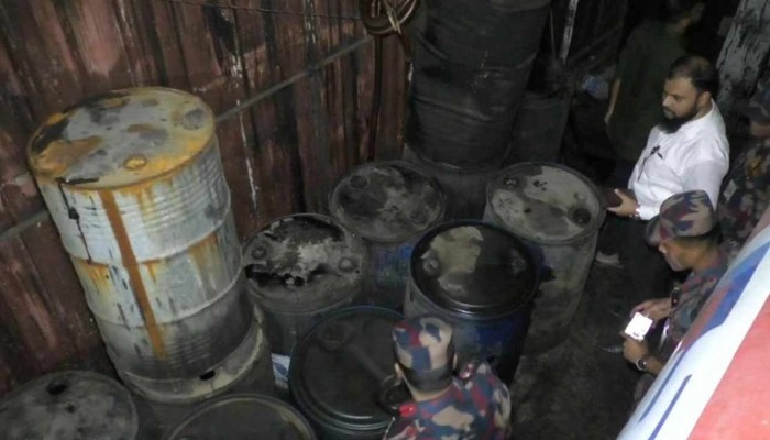 নারায়ণগঞ্জে ৯১০০ লিটার ডিজেল জব্দ