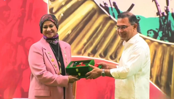 স্বাধীনতা পুরস্কার পেলেন জোবেরা লিনু