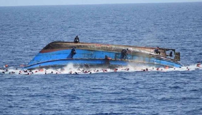 আন্দামান সাগরে ২৮০ জন যাত্রী নিয়ে ট্রলার ডুবি