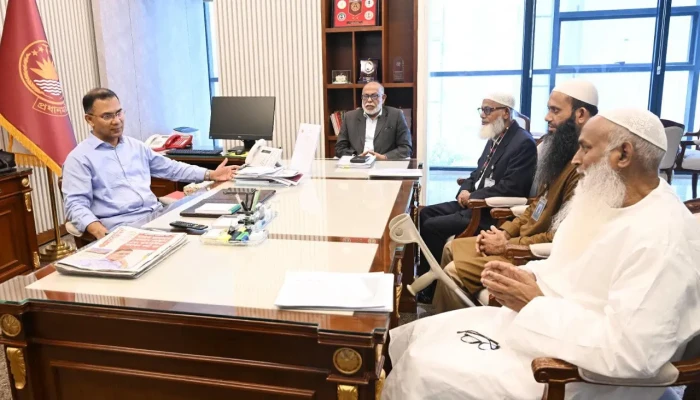 প্রধানমন্ত্রীর সঙ্গে ওয়াকফ প্রশাসকের সাক্ষাৎ