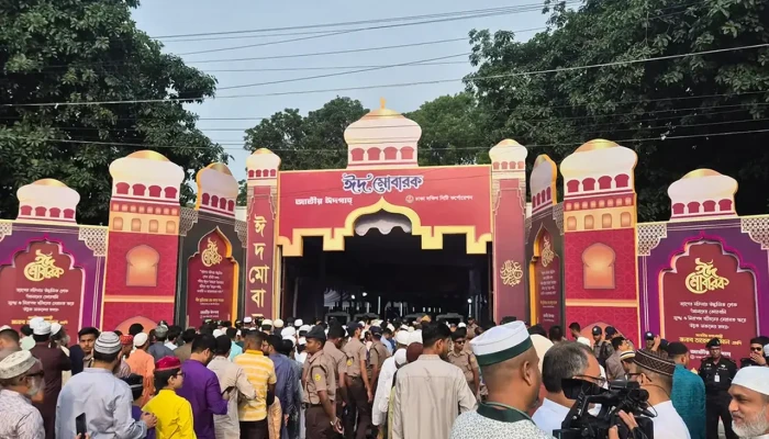 জাতীয় ঈদগাহে ঈদুল আজহার প্রধান জামাত অনুষ্ঠিত