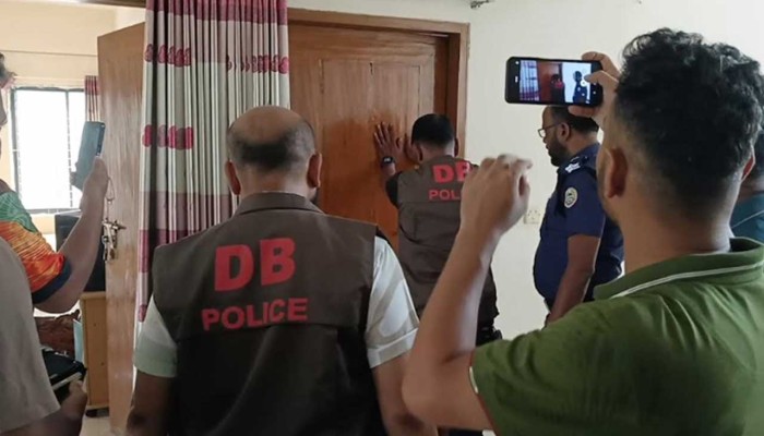 বরগুনা জেলা পরিষদ ডাকবাংলো থেকে নারী ও দুই শিশুর মরদেহ উদ্ধার
