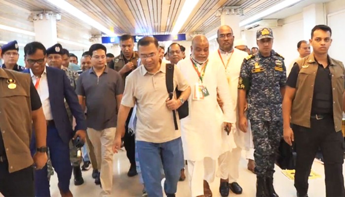 সিলেটে পৌঁছেছেন প্রধানমন্ত্রী, শ্রীমঙ্গলের পথে যাত্রা