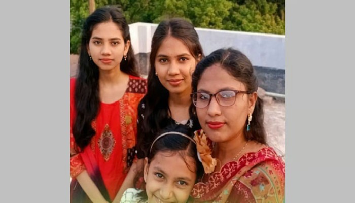 মা ও তিন মেয়েকে কুপিয়ে হত্যা, গণপিটুনিতে সন্দেহভাজন যুবক নিহত