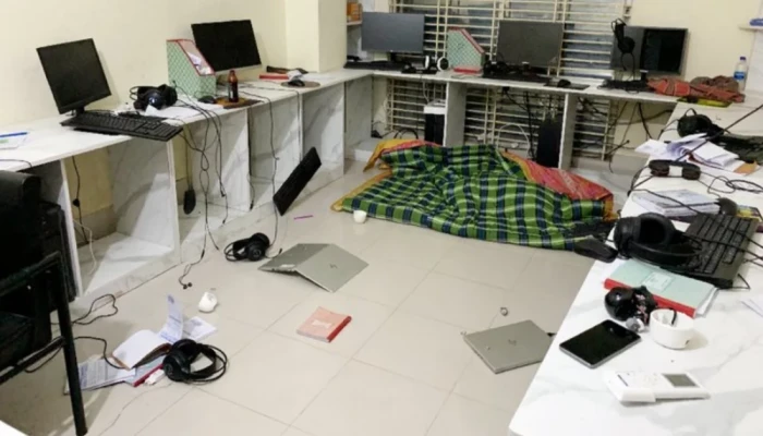 রাজশাহীতে ‘ম্যাংগো লাভারের’ অফিসে হামলা ও লুটপাটের অভিযোগ