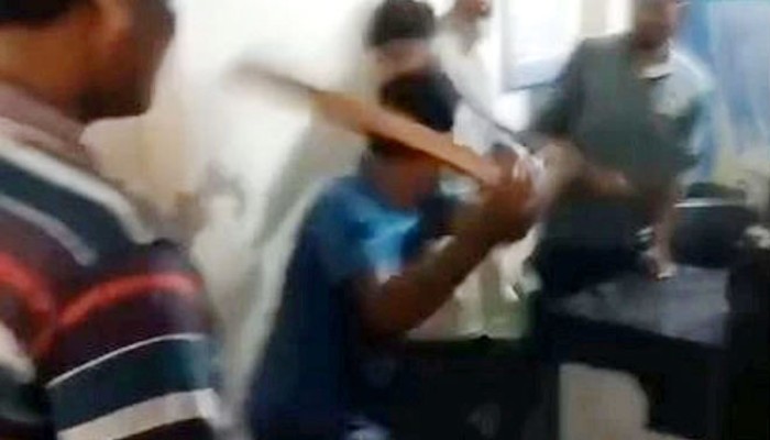 রাজশাহীতে যুবদল নেতার চেম্বারে ৪ যুবককে নির্যাতন, ভিডিও ভাইরাল