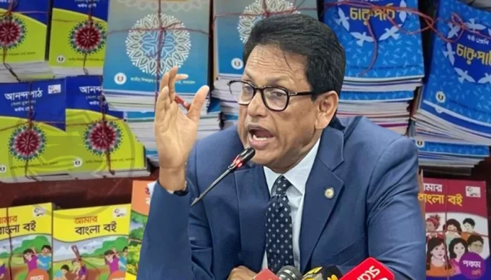 ২০২৭ শিক্ষাবর্ষে শিক্ষার্থীদের ‘আকর্ষণীয়’ পাঠ্যবই দিবে সরকার: শিক্ষামন্ত্রী