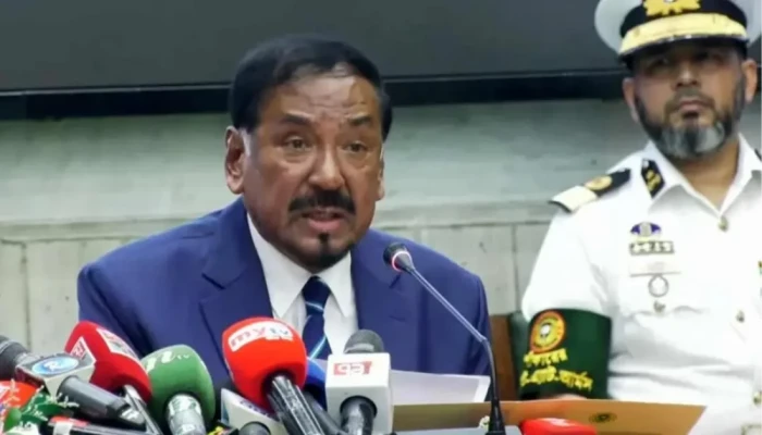 ভারপ্রাপ্ত রাষ্ট্রপতি হাফিজ উদ্দিনের বাসভবনে নিরাপত্তাব্যবস্থা জোরদার ভারপ্রাপ্ত রাষ্ট্রপতি হাফিজ উদ্দিনের বাসভবনে নিরাপত্তাব্যবস্থা জোরদার