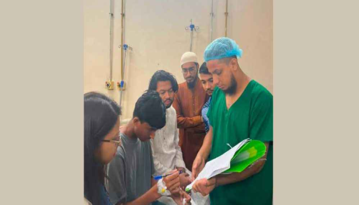 আসেনি বাবা-মা, নিজের বন্ডে নিজেই সই করলেন আলিফ