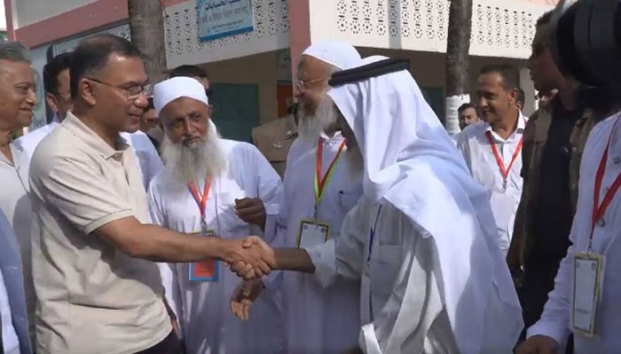 বাবুনগর মাদ্রাসায় প্রধানমন্ত্রী