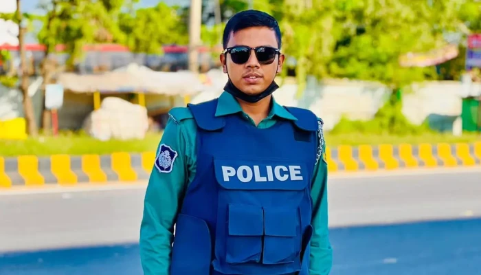 ‘আমার বুকটা ভইরা গেছিল, এহন খালি অইয়া গেছে’