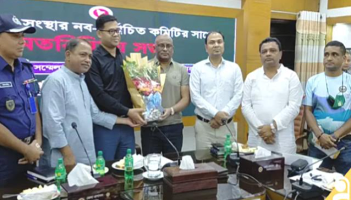 ঠাকুরগাঁওয়ের ক্রীড়াঙ্গনে নতুন জাগরণের প্রত্যয়, দায়িত্ব নিল নবনির্বাচিত কমিটি