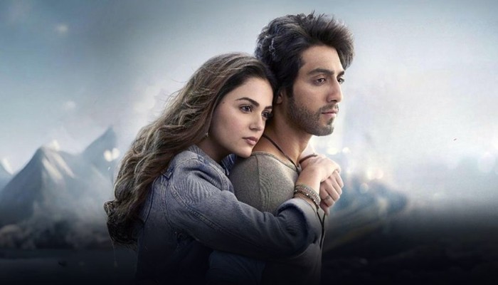 আবরও প্রেম জল্পনা উসকে দিলেন ‘সাইয়ারা’ জুটি