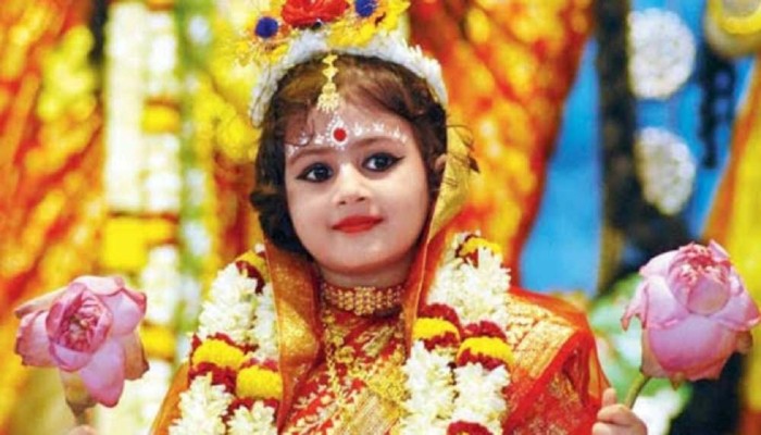 আজ ম^হা^ষ্ট^মী ও কু^মা^রী পূজা